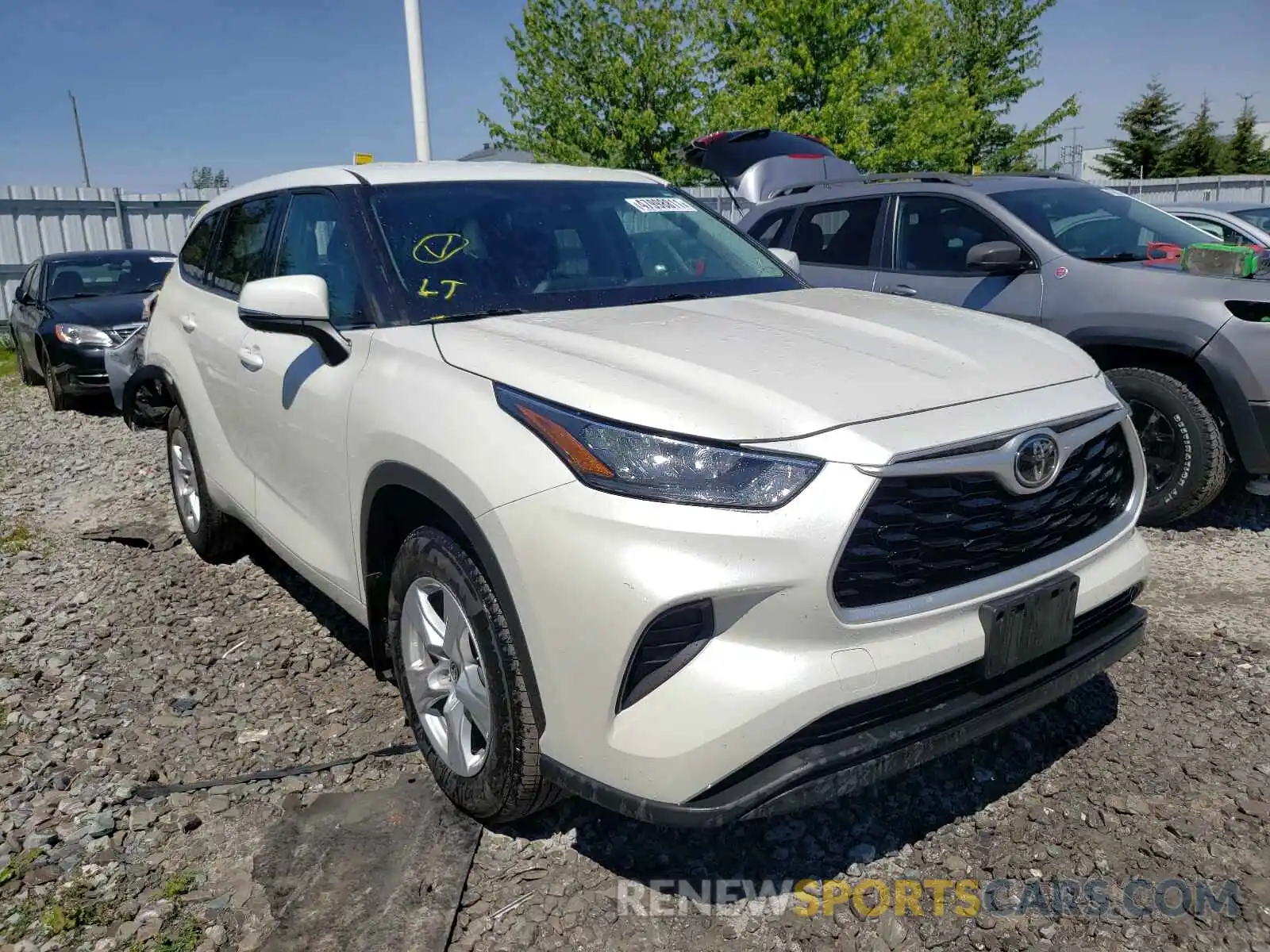 1 Photograph of a damaged car 5TDBZRBH6LS503636 TOYOTA HIGHLANDER 2020