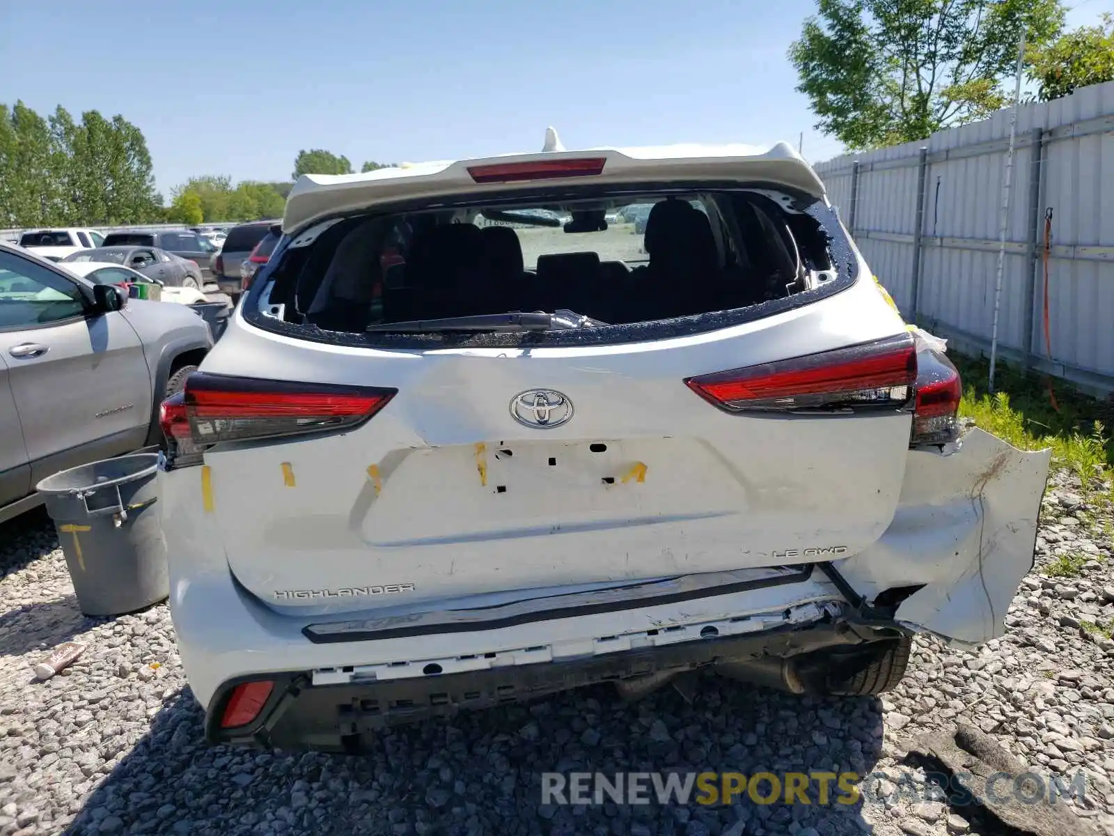 9 Photograph of a damaged car 5TDBZRBH6LS503636 TOYOTA HIGHLANDER 2020