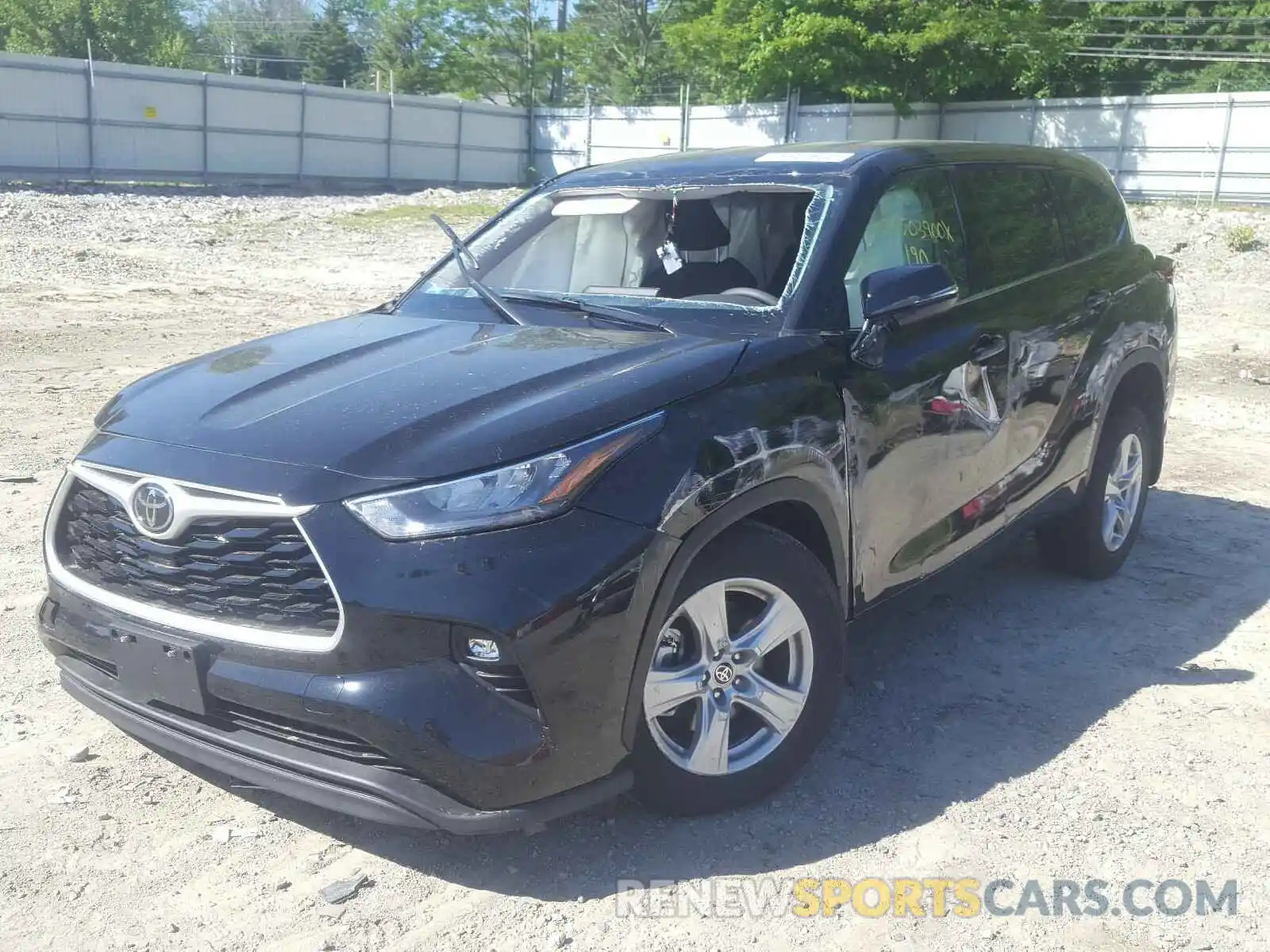 2 Photograph of a damaged car 5TDBZRBH6LS512160 TOYOTA HIGHLANDER 2020