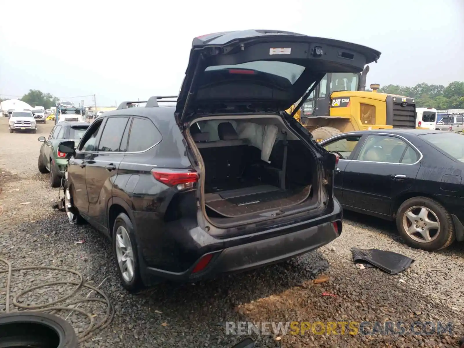 3 Photograph of a damaged car 5TDBZRBH7LS005655 TOYOTA HIGHLANDER 2020