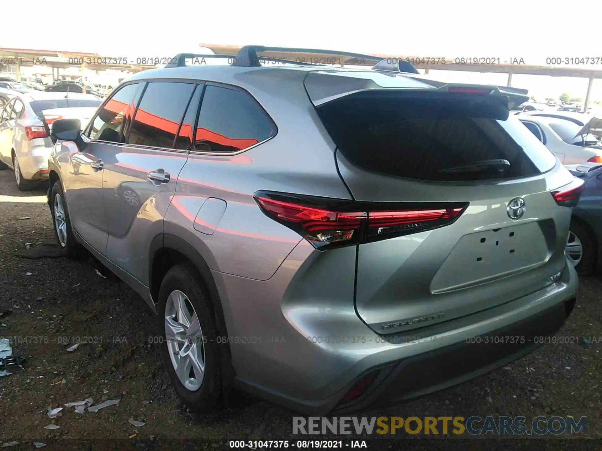 3 Photograph of a damaged car 5TDBZRBH7LS056296 TOYOTA HIGHLANDER 2020