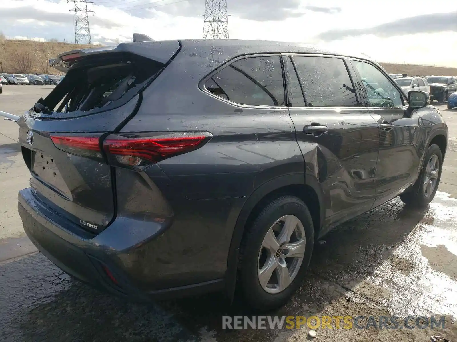 4 Photograph of a damaged car 5TDBZRBH7LS522955 TOYOTA HIGHLANDER 2020