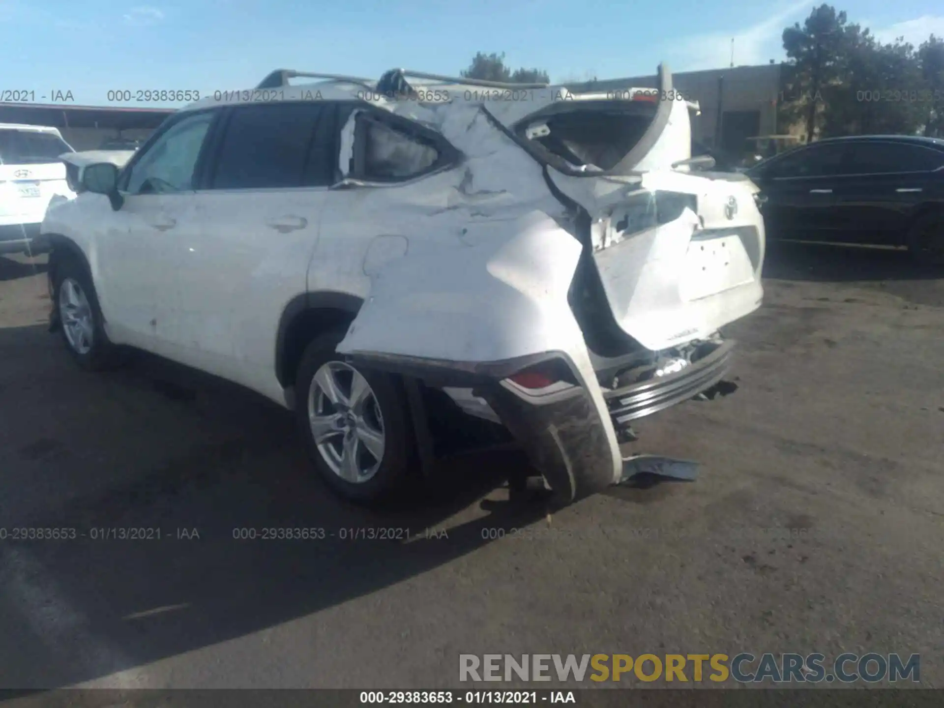 3 Photograph of a damaged car 5TDBZRBH8LS516002 TOYOTA HIGHLANDER 2020