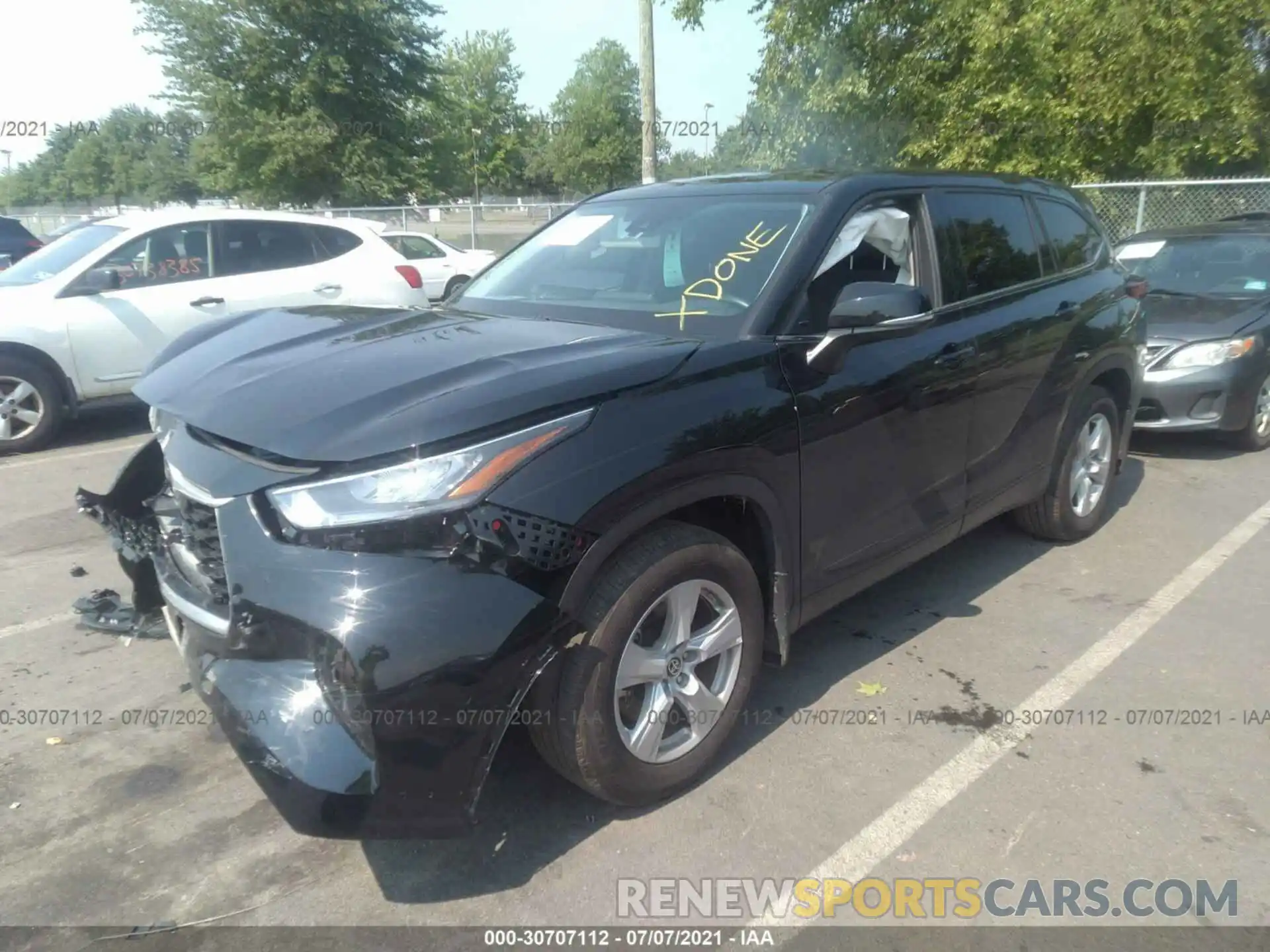 2 Photograph of a damaged car 5TDBZRBH8LS522771 TOYOTA HIGHLANDER 2020