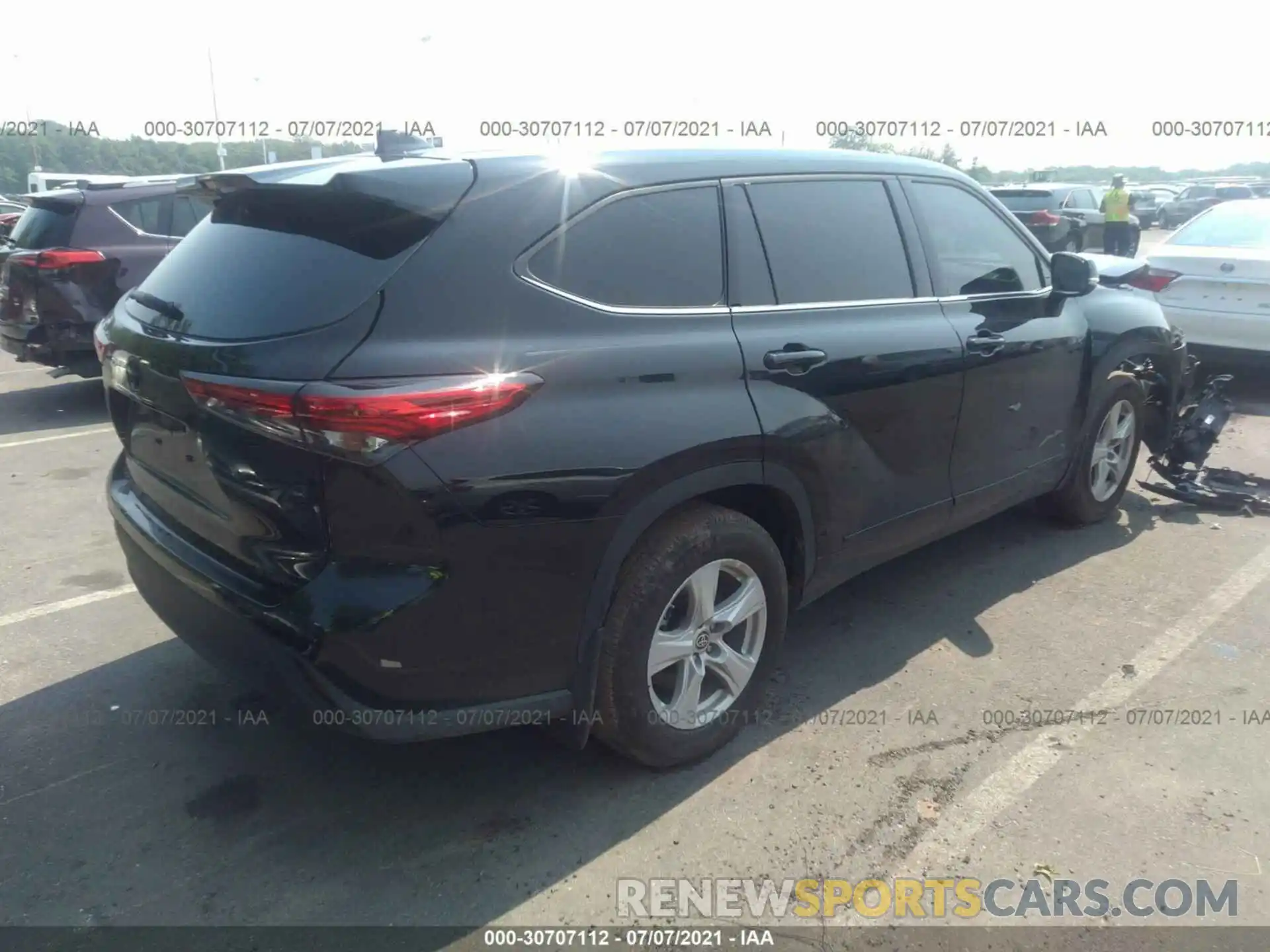 4 Фотография поврежденного автомобиля 5TDBZRBH8LS522771 TOYOTA HIGHLANDER 2020