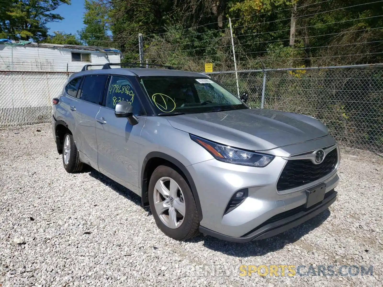 1 Photograph of a damaged car 5TDBZRBH9LS502240 TOYOTA HIGHLANDER 2020