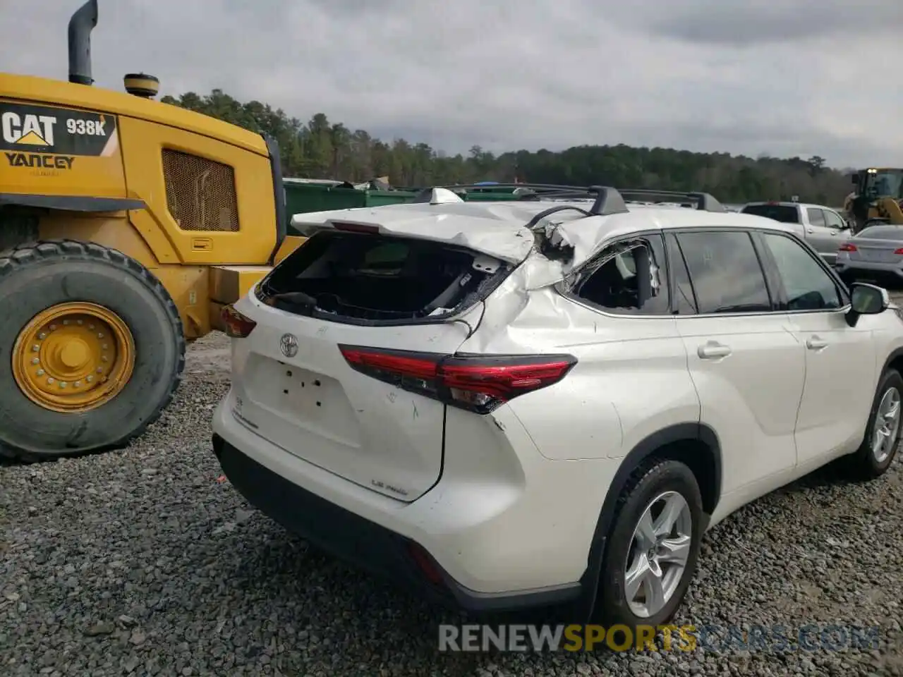 9 Photograph of a damaged car 5TDBZRBHXLS503283 TOYOTA HIGHLANDER 2020