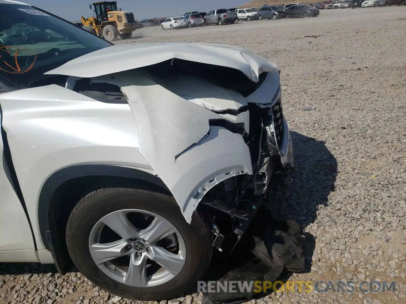 9 Photograph of a damaged car 5TDBZRBHXLS520259 TOYOTA HIGHLANDER 2020