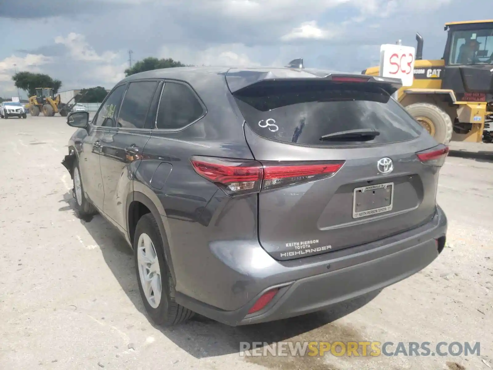 3 Photograph of a damaged car 5TDCZRAH0LS506750 TOYOTA HIGHLANDER 2020