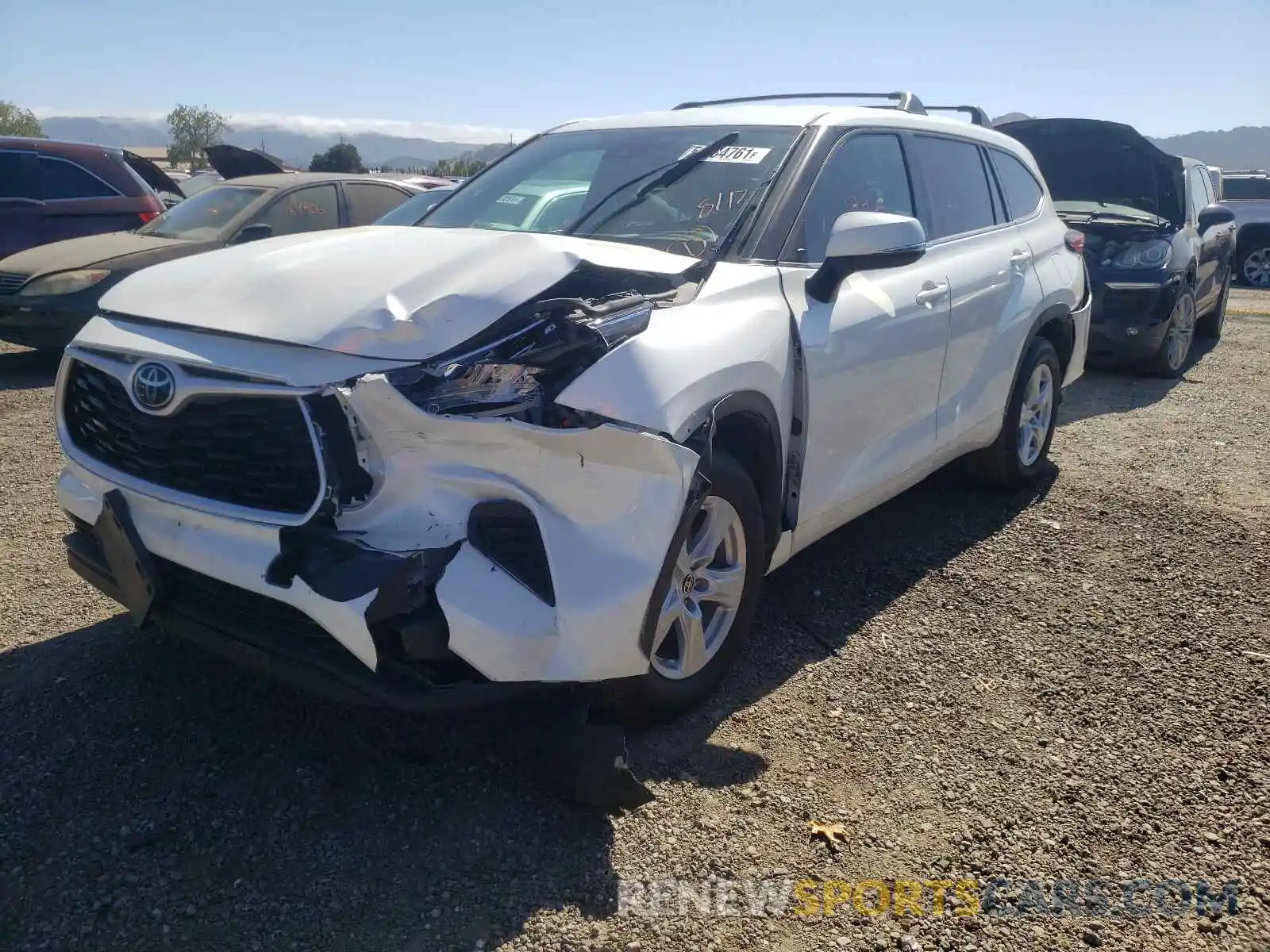 2 Photograph of a damaged car 5TDCZRAH1LS027575 TOYOTA HIGHLANDER 2020