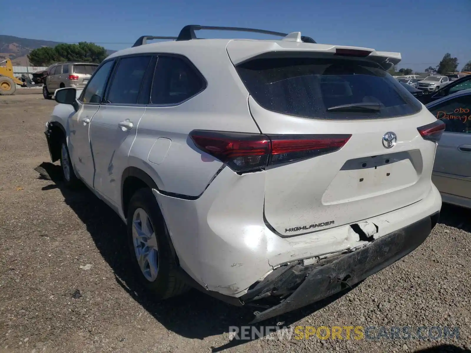 3 Photograph of a damaged car 5TDCZRAH1LS027575 TOYOTA HIGHLANDER 2020