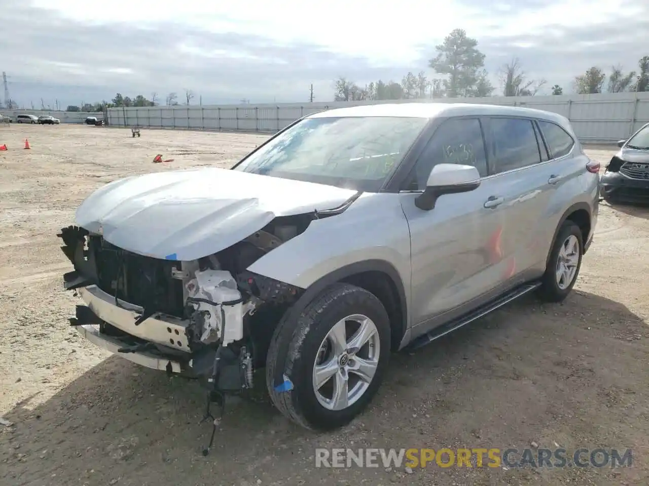 2 Photograph of a damaged car 5TDCZRAH1LS500374 TOYOTA HIGHLANDER 2020