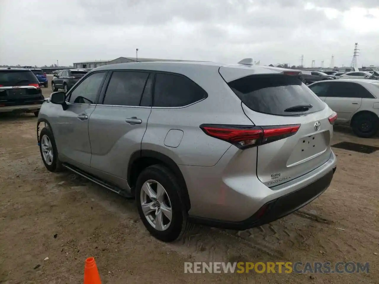 3 Photograph of a damaged car 5TDCZRAH1LS500374 TOYOTA HIGHLANDER 2020