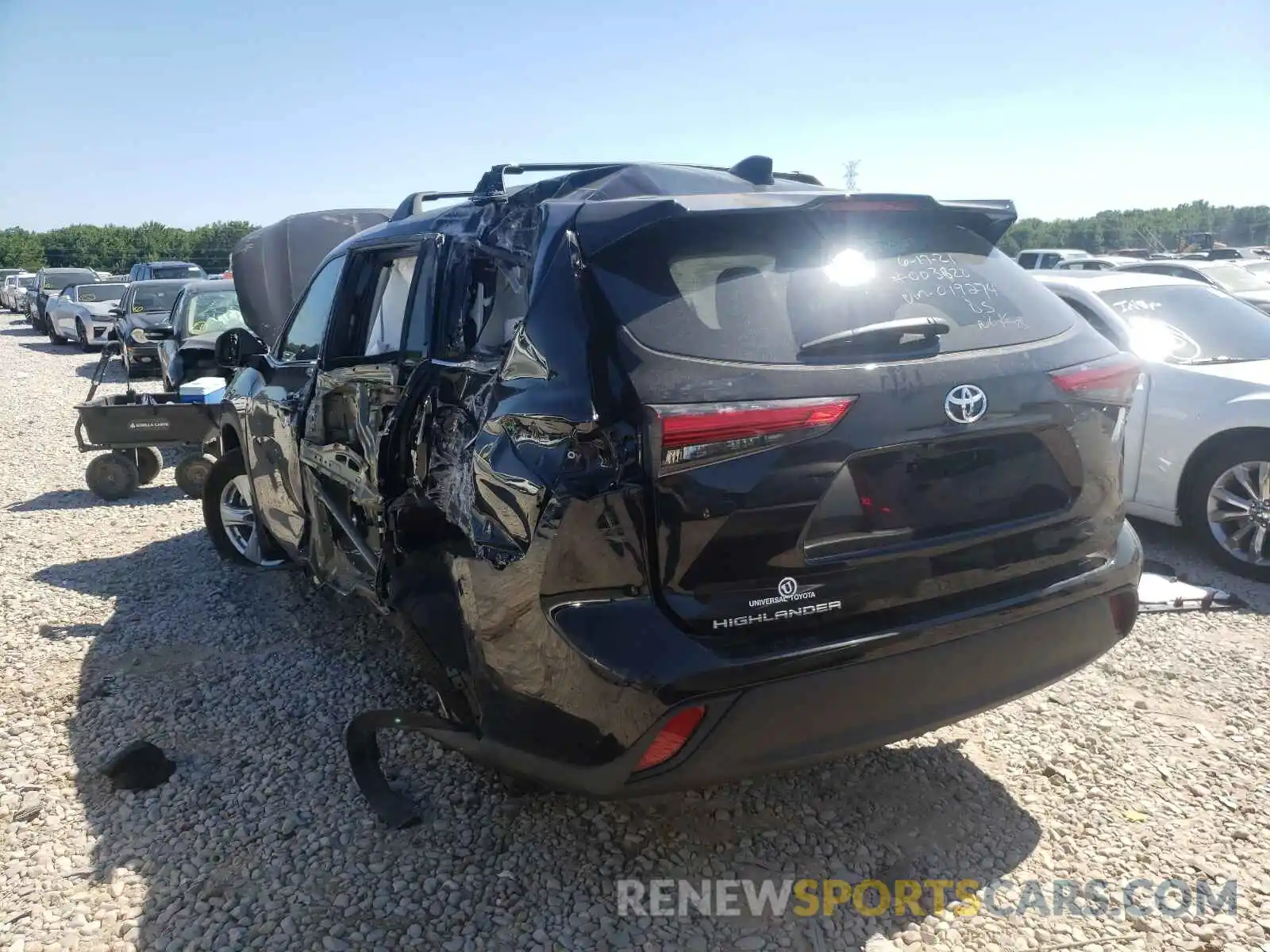 3 Photograph of a damaged car 5TDCZRAH2LS019274 TOYOTA HIGHLANDER 2020