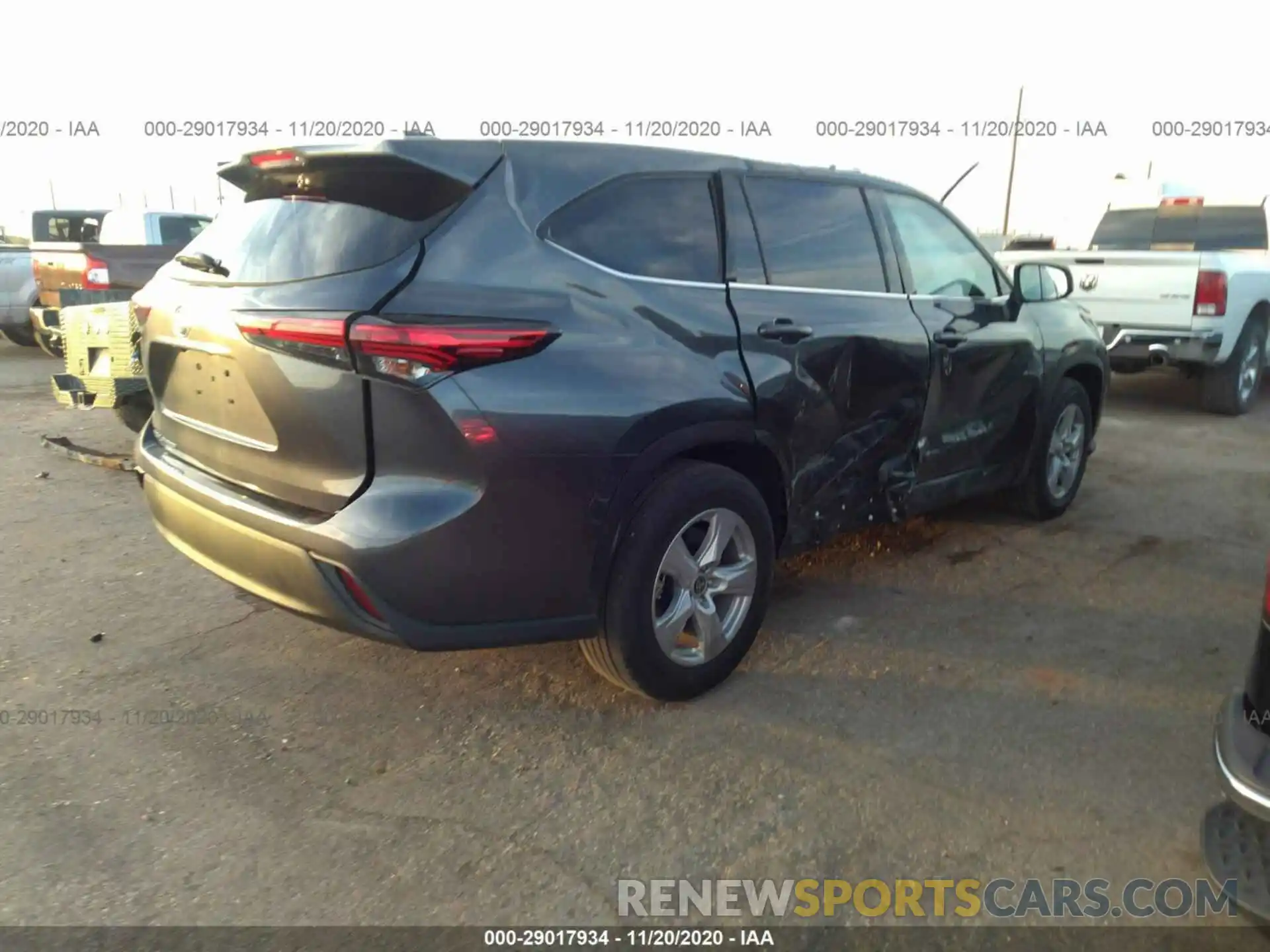 4 Photograph of a damaged car 5TDCZRAH2LS507382 TOYOTA HIGHLANDER 2020