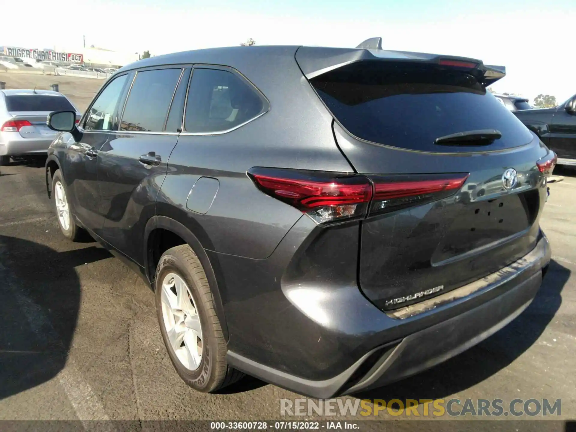 3 Photograph of a damaged car 5TDCZRAH3LS030946 TOYOTA HIGHLANDER 2020