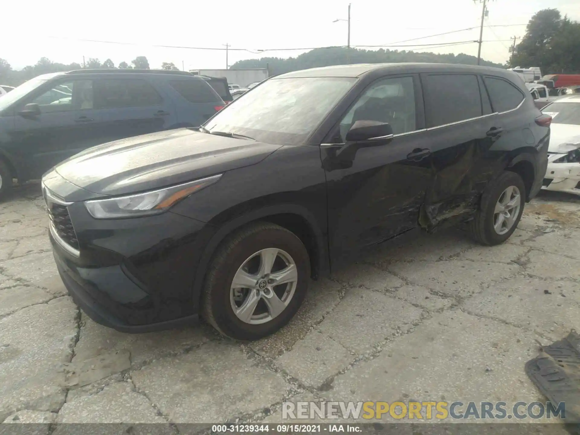 2 Photograph of a damaged car 5TDCZRAH3LS502076 TOYOTA HIGHLANDER 2020