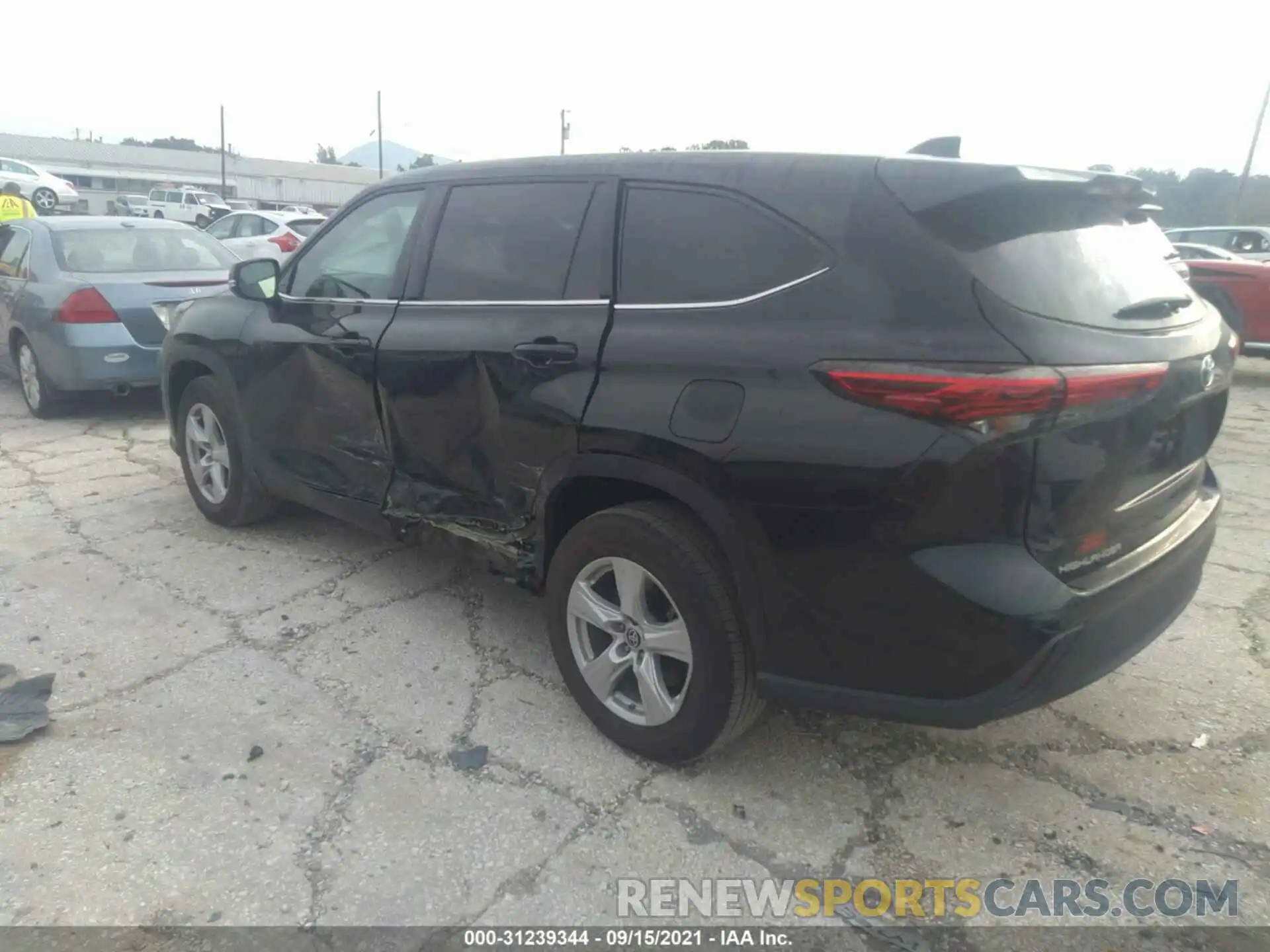 3 Photograph of a damaged car 5TDCZRAH3LS502076 TOYOTA HIGHLANDER 2020