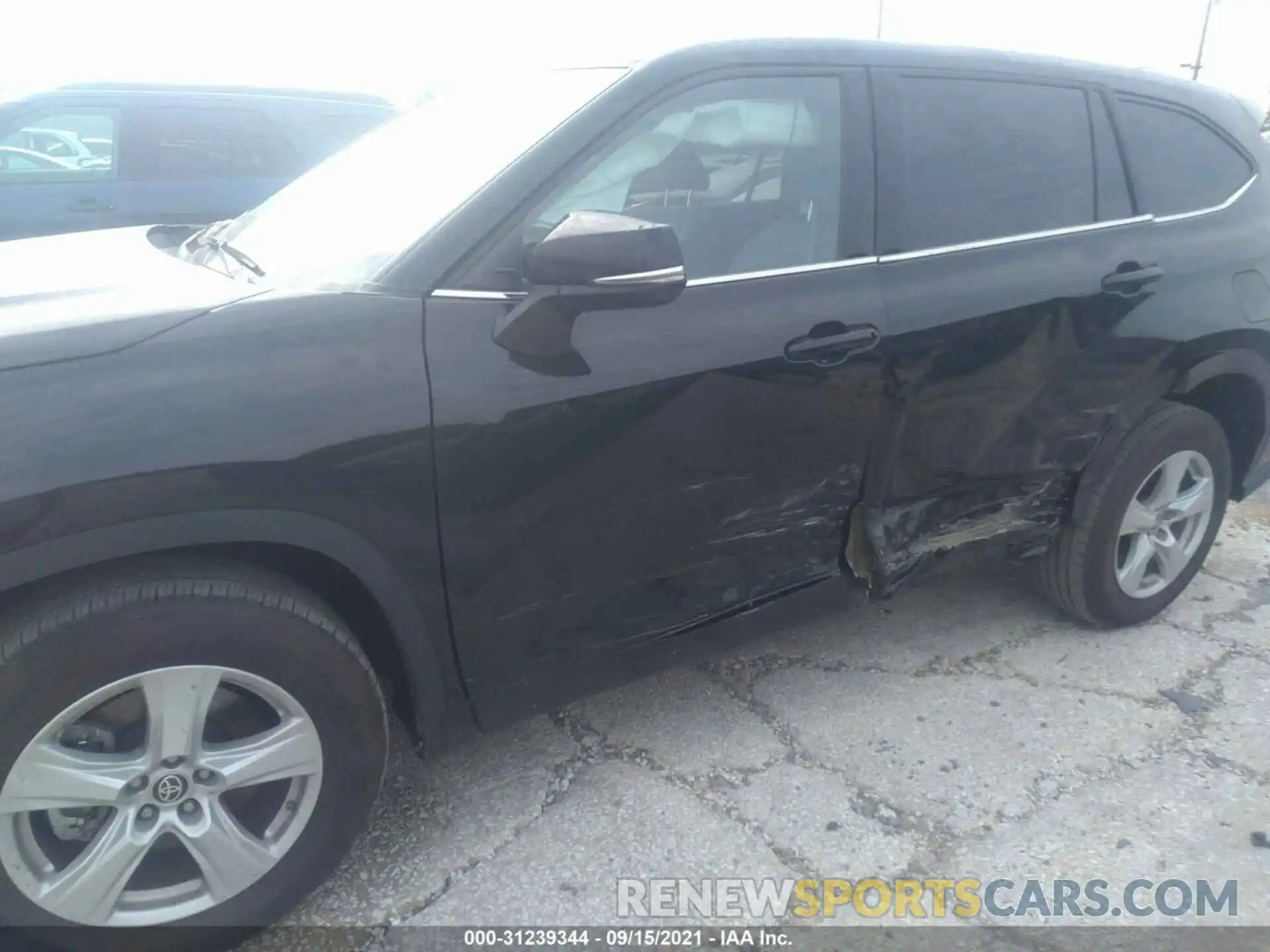 6 Photograph of a damaged car 5TDCZRAH3LS502076 TOYOTA HIGHLANDER 2020