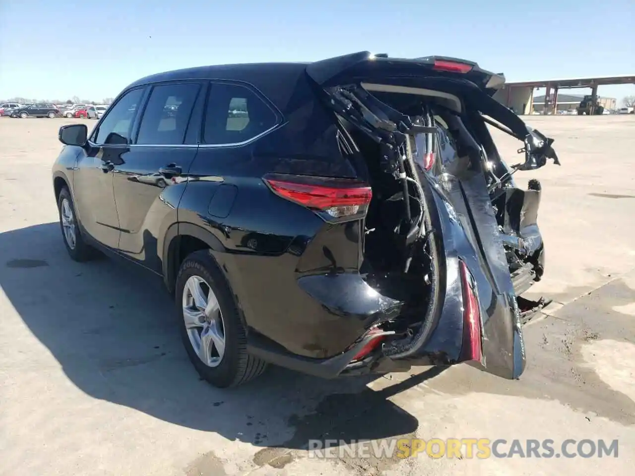 3 Photograph of a damaged car 5TDCZRAH3LS504412 TOYOTA HIGHLANDER 2020