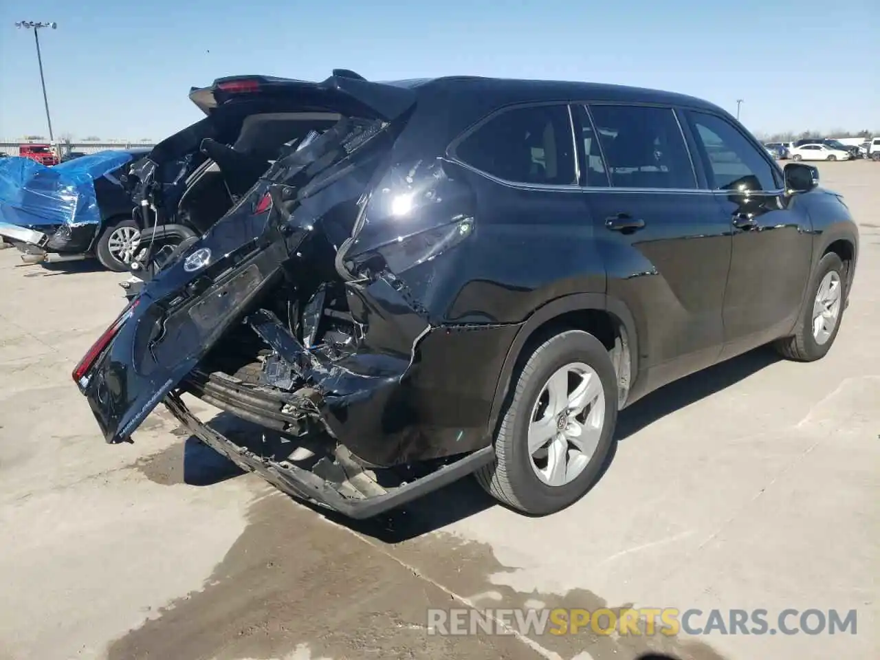 4 Photograph of a damaged car 5TDCZRAH3LS504412 TOYOTA HIGHLANDER 2020