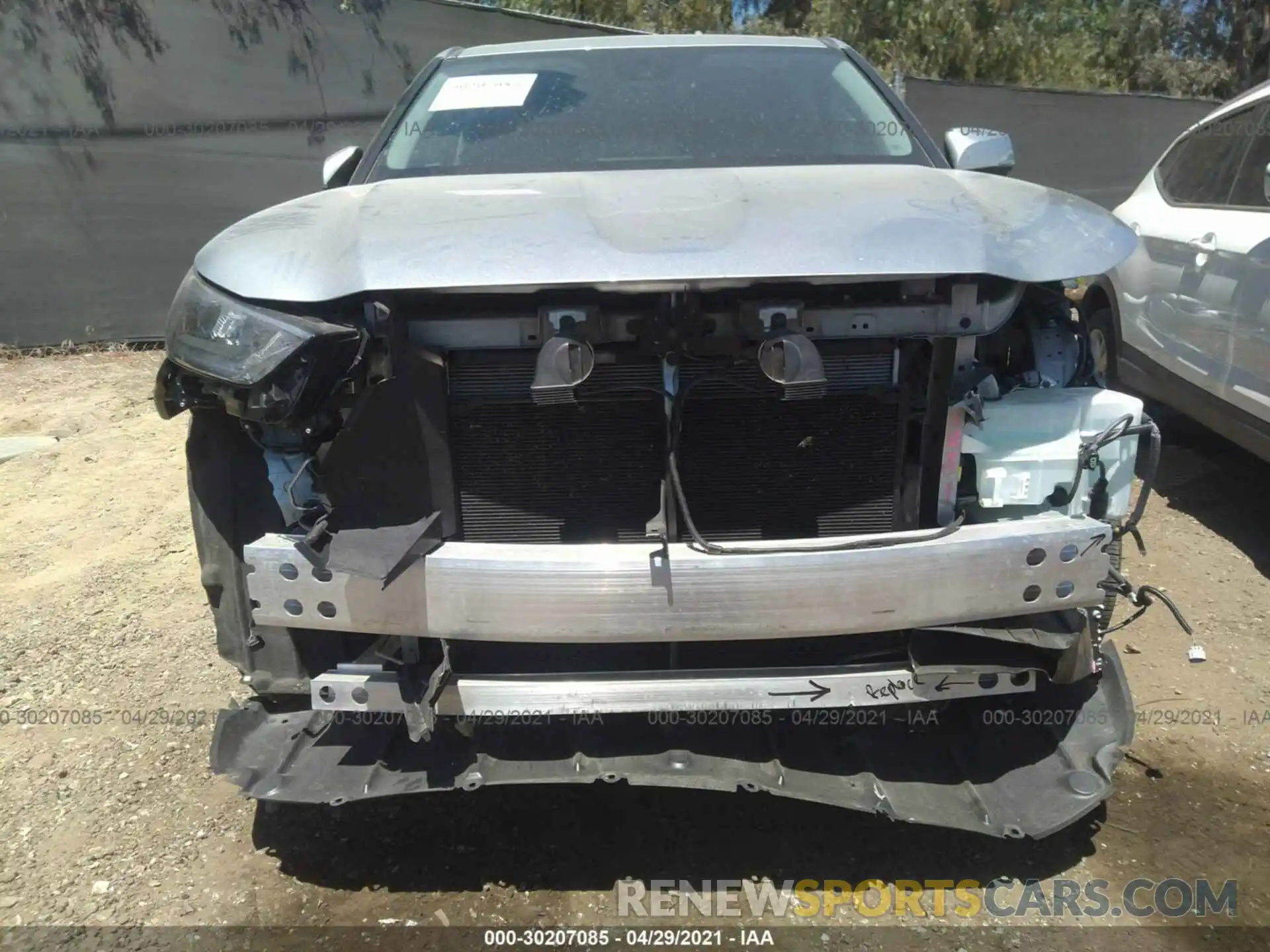 6 Photograph of a damaged car 5TDCZRAH3LS509268 TOYOTA HIGHLANDER 2020