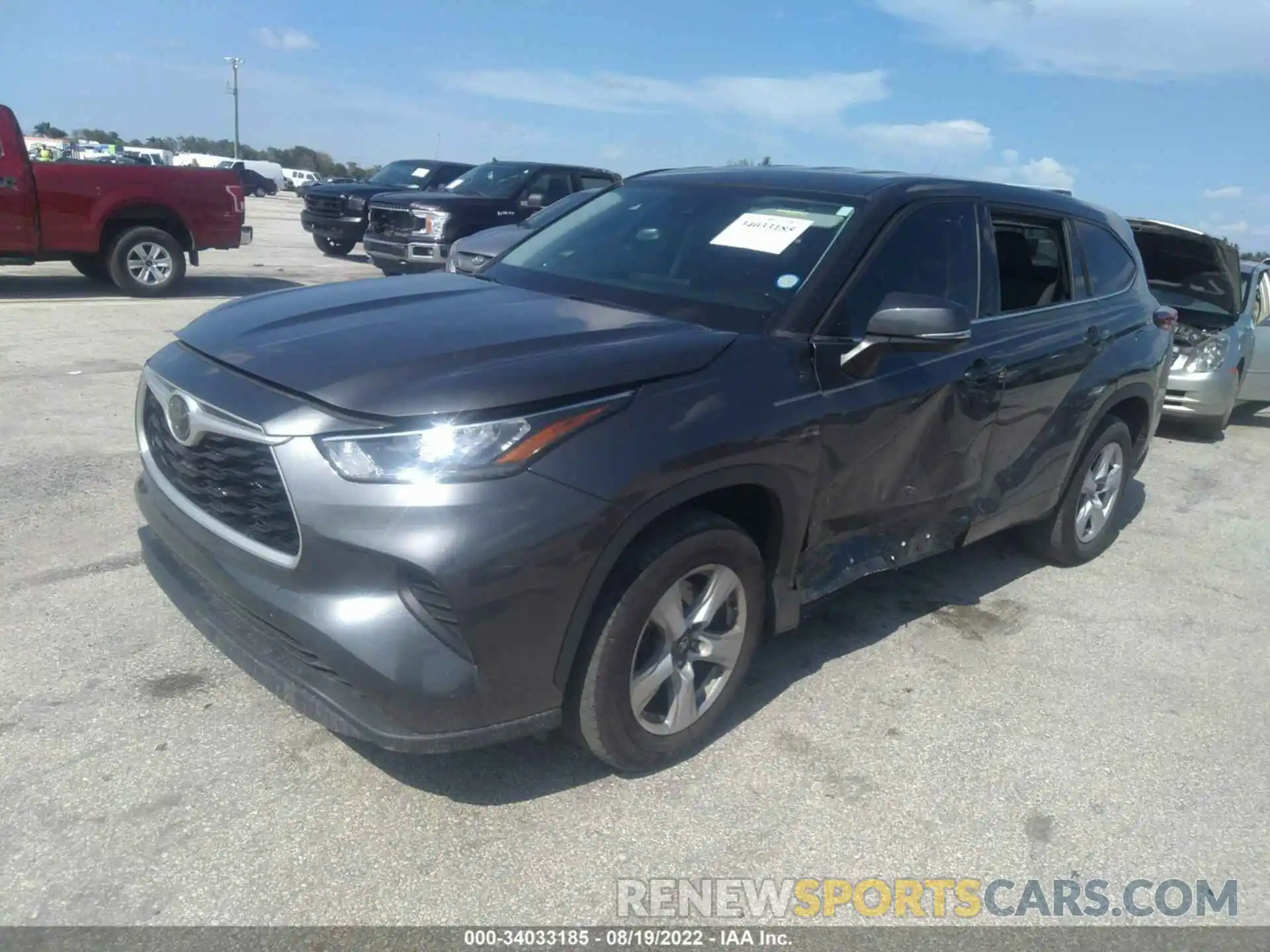 2 Photograph of a damaged car 5TDCZRAH5LS505397 TOYOTA HIGHLANDER 2020