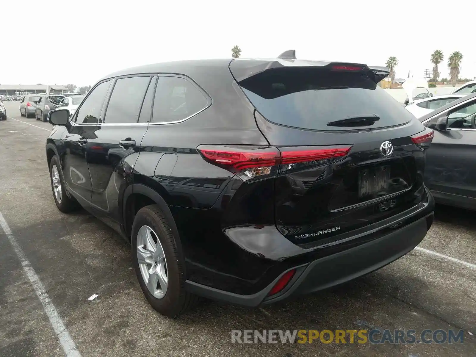 3 Photograph of a damaged car 5TDCZRAH7LS005516 TOYOTA HIGHLANDER 2020