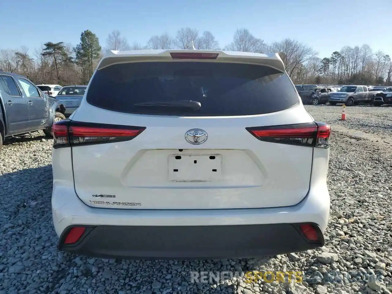 6 Photograph of a damaged car 5TDCZRAH7LS020257 TOYOTA HIGHLANDER 2020