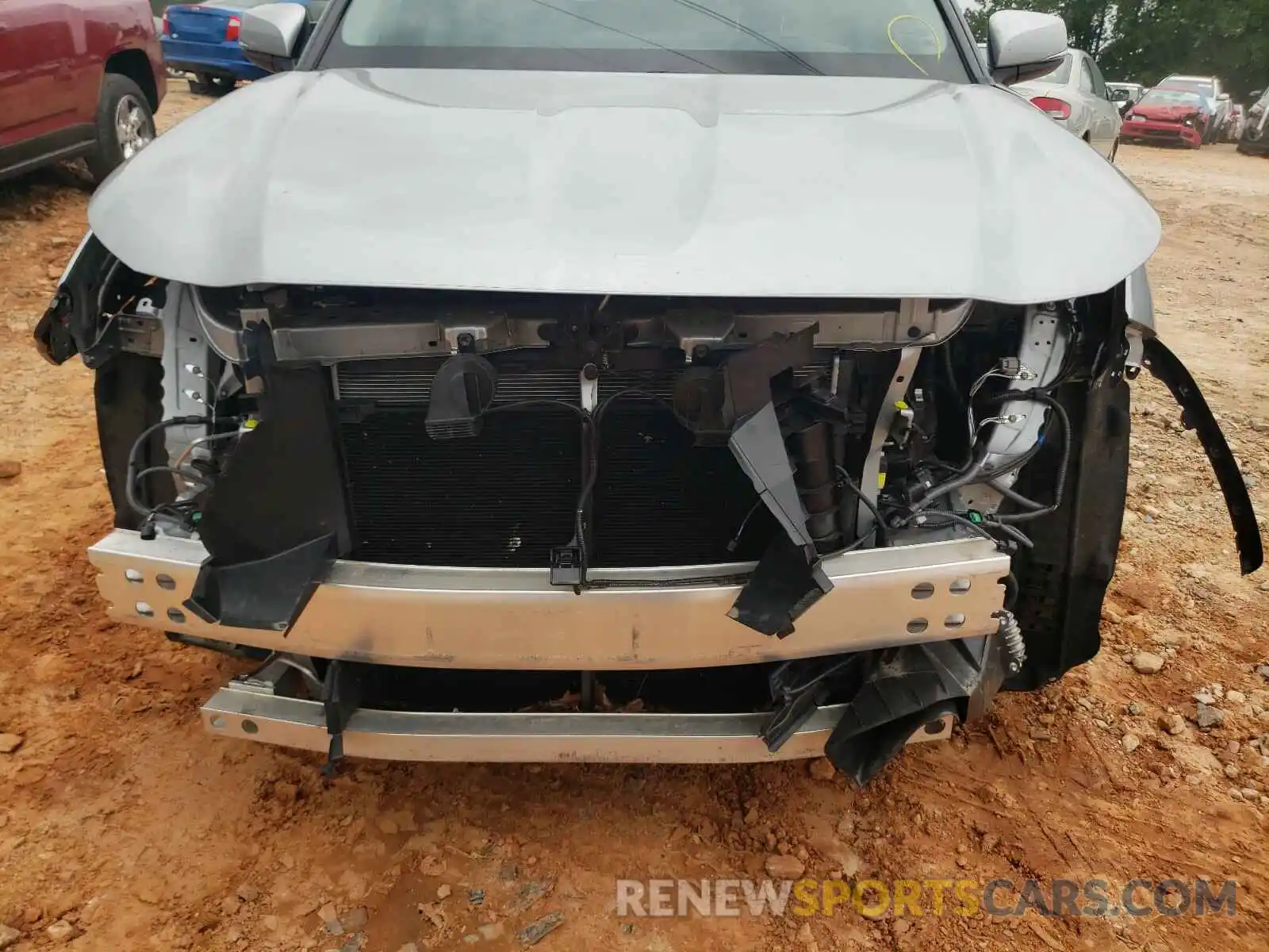 9 Photograph of a damaged car 5TDCZRAH7LS501979 TOYOTA HIGHLANDER 2020