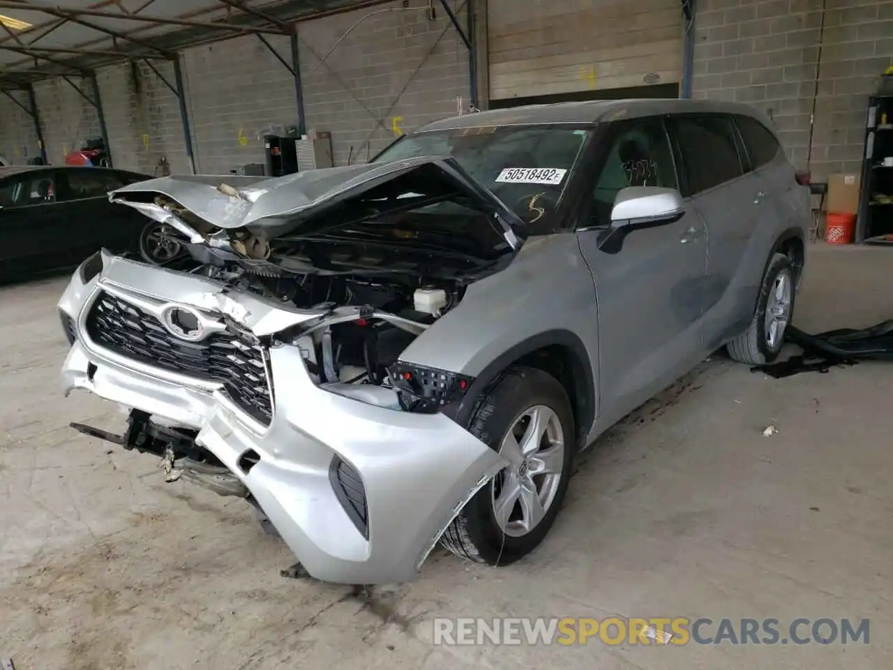 2 Photograph of a damaged car 5TDCZRAH7LS502582 TOYOTA HIGHLANDER 2020