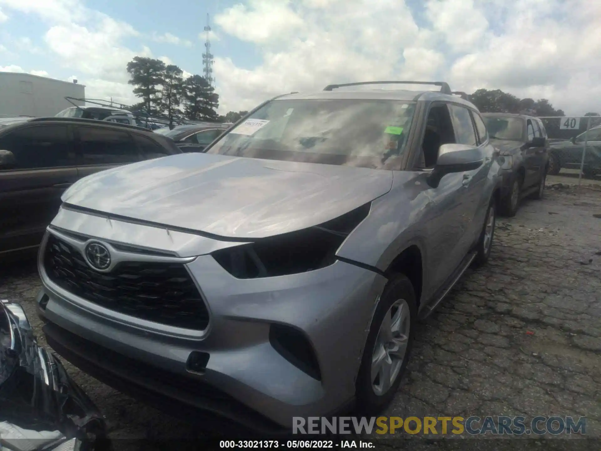 2 Photograph of a damaged car 5TDCZRAH8LS017996 TOYOTA HIGHLANDER 2020