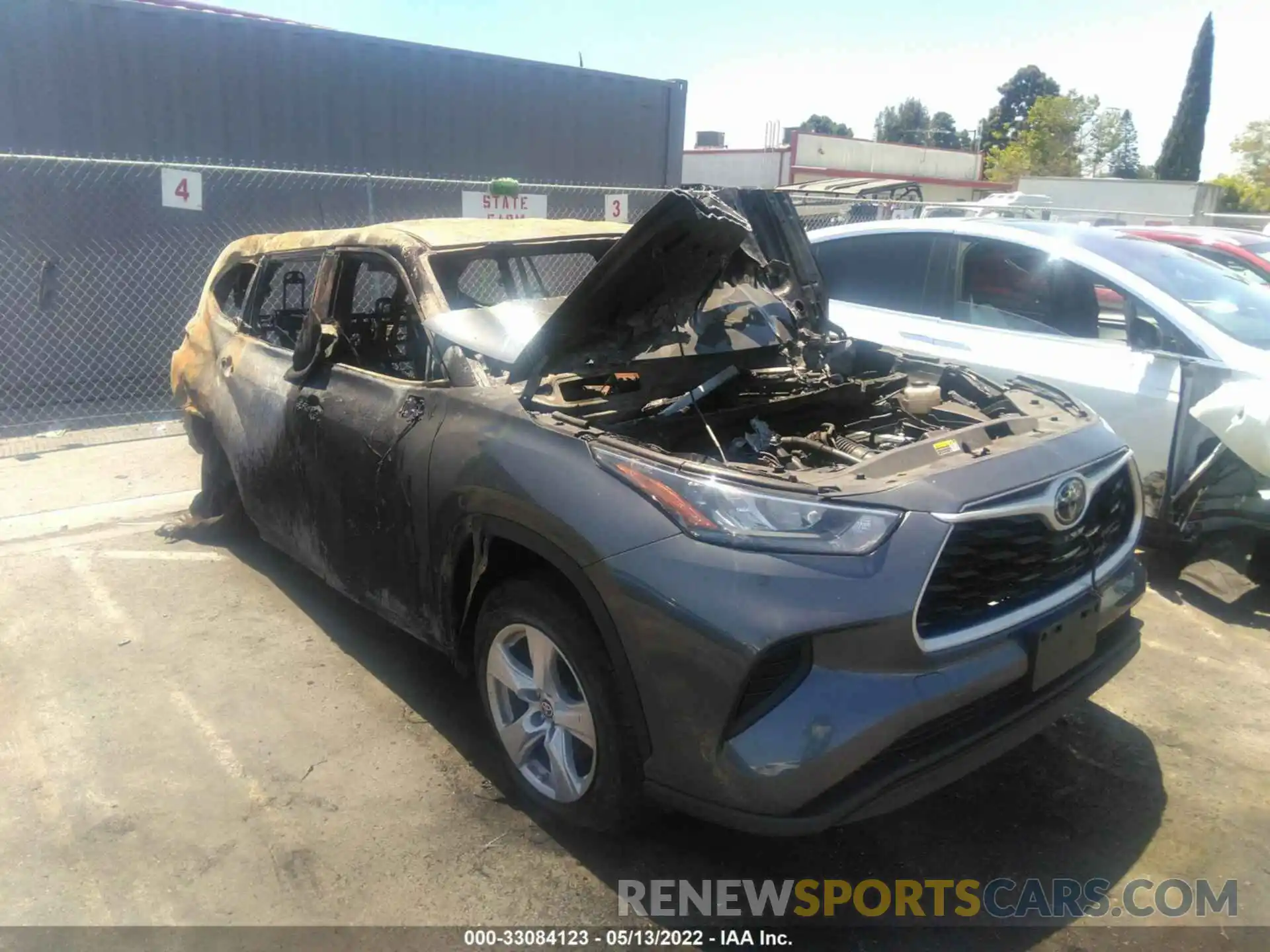 6 Photograph of a damaged car 5TDCZRAH8LS019229 TOYOTA HIGHLANDER 2020