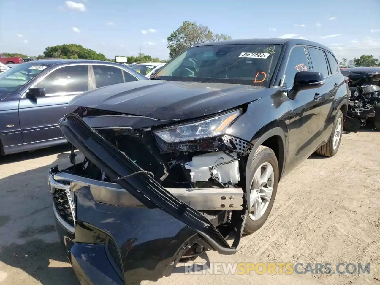 2 Photograph of a damaged car 5TDCZRAH8LS508181 TOYOTA HIGHLANDER 2020