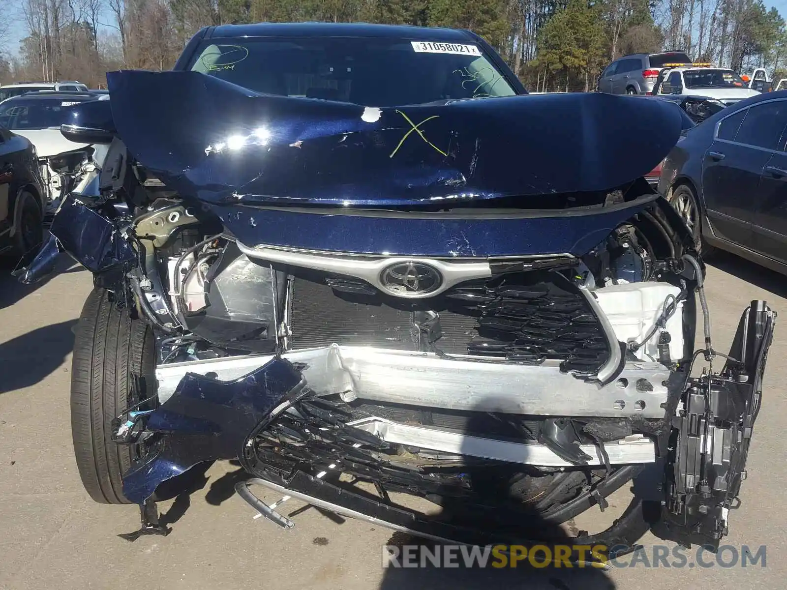 9 Photograph of a damaged car 5TDCZRAHXLS011536 TOYOTA HIGHLANDER 2020