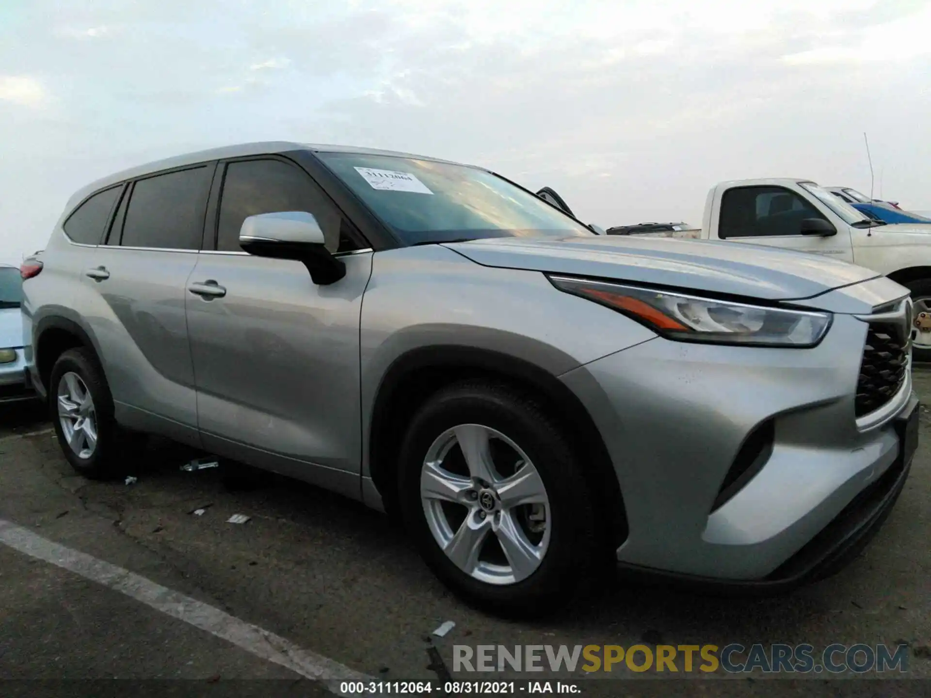 1 Photograph of a damaged car 5TDCZRAHXLS511101 TOYOTA HIGHLANDER 2020