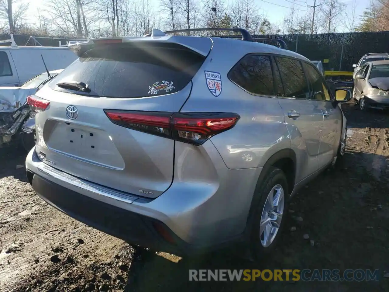 4 Photograph of a damaged car 5TDCZRBH1LS034797 TOYOTA HIGHLANDER 2020