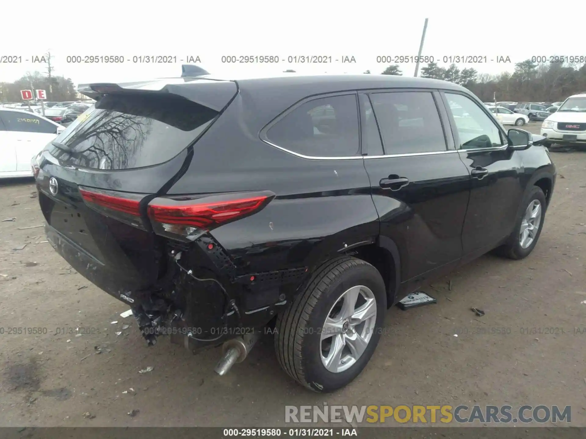4 Photograph of a damaged car 5TDCZRBH1LS500762 TOYOTA HIGHLANDER 2020