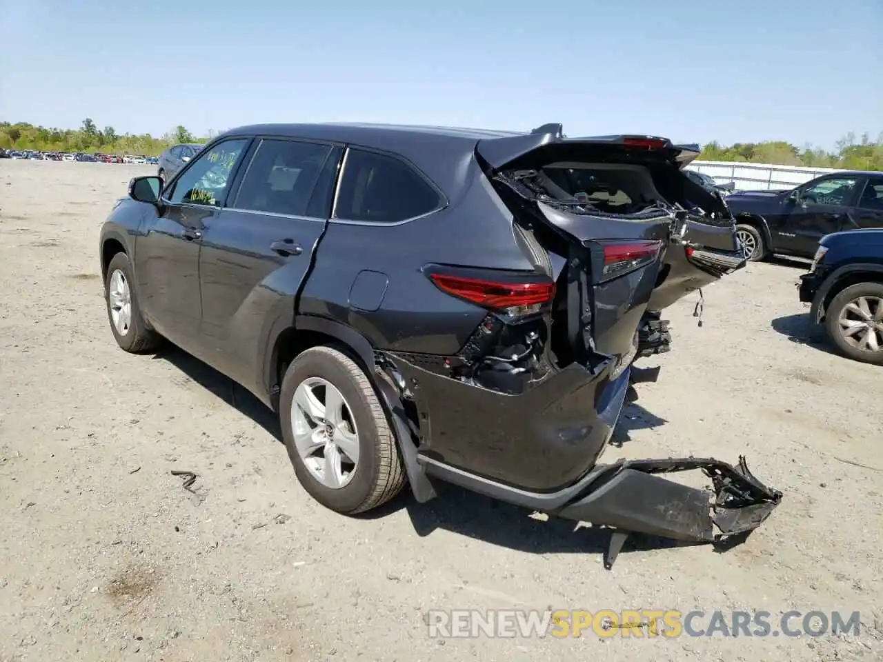 3 Photograph of a damaged car 5TDCZRBH2LS016051 TOYOTA HIGHLANDER 2020