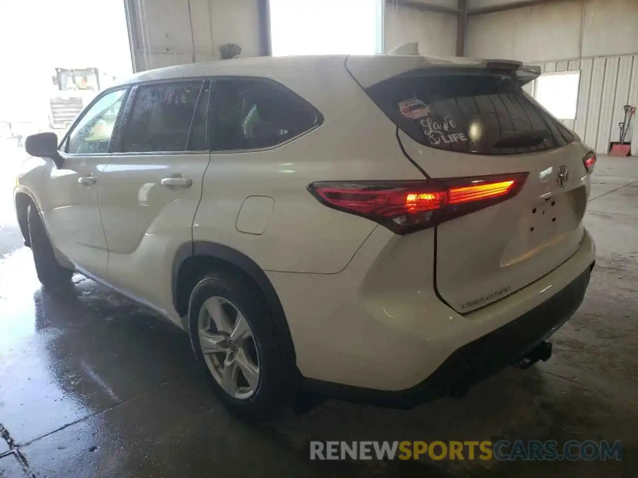 3 Photograph of a damaged car 5TDCZRBH2LS502116 TOYOTA HIGHLANDER 2020