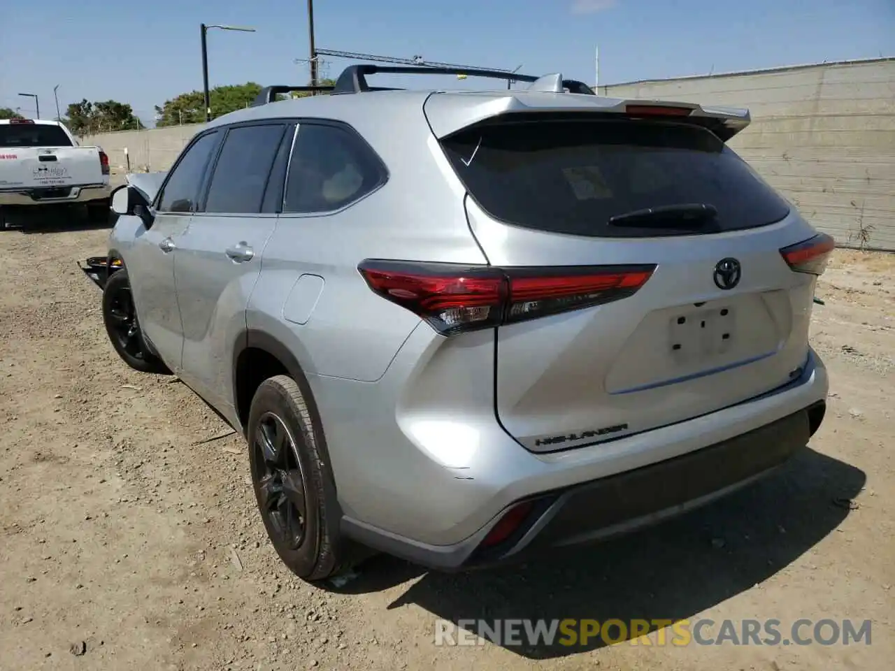 3 Photograph of a damaged car 5TDCZRBH3LS517580 TOYOTA HIGHLANDER 2020