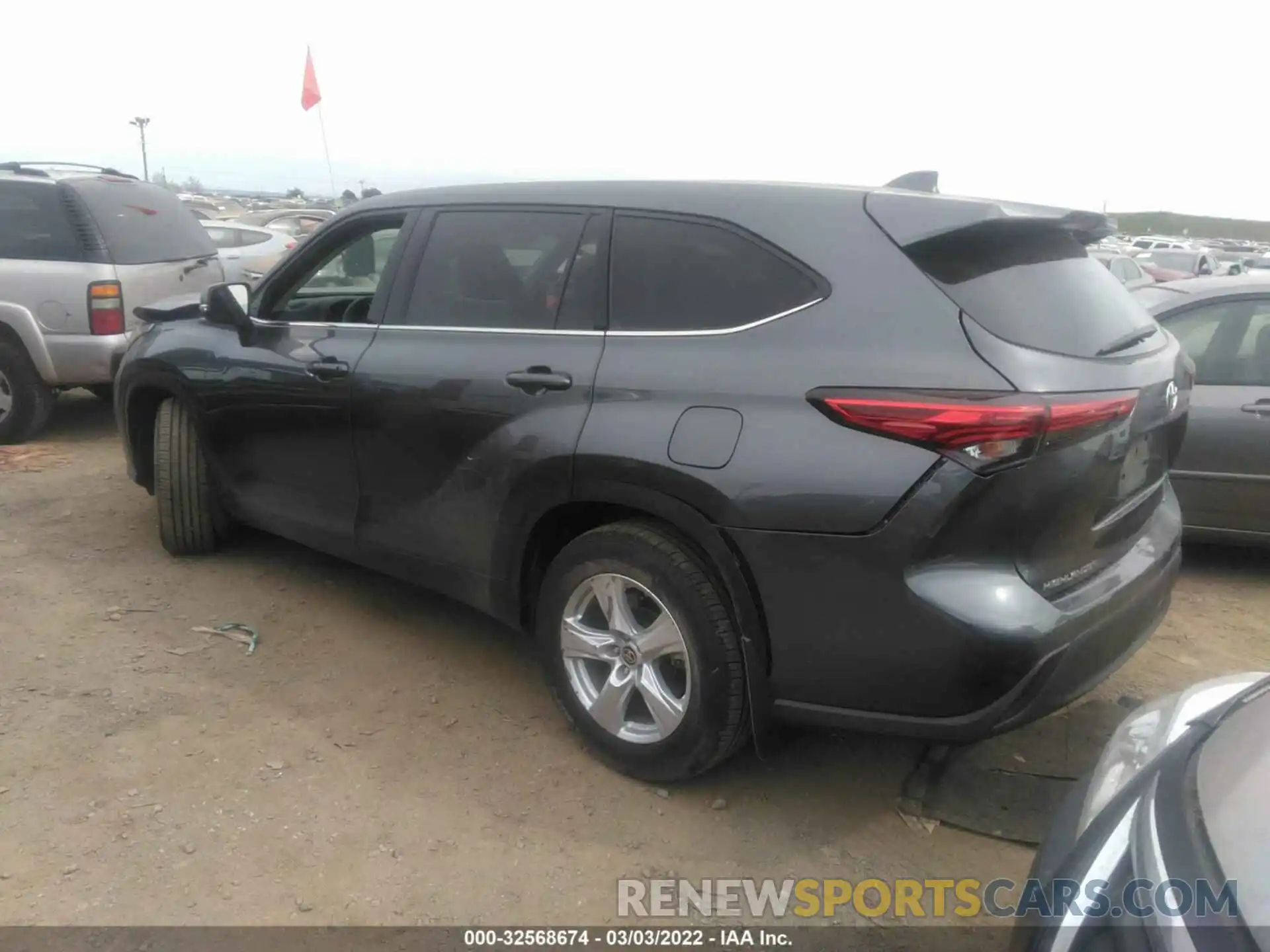 3 Photograph of a damaged car 5TDCZRBH5LS020269 TOYOTA HIGHLANDER 2020