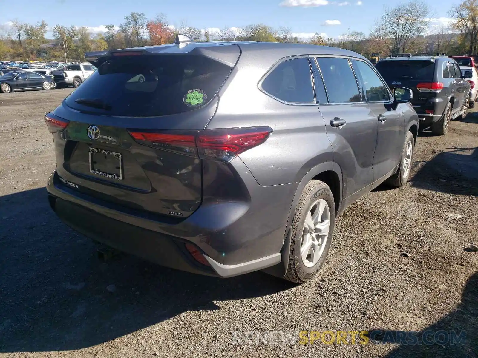 4 Photograph of a damaged car 5TDCZRBH6LS003996 TOYOTA HIGHLANDER 2020