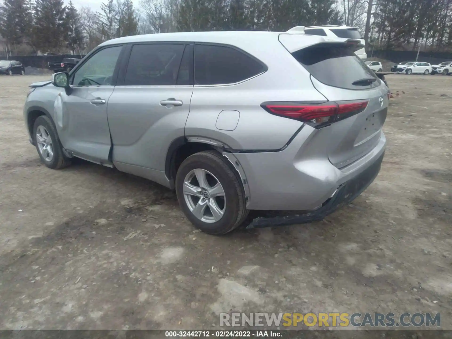 3 Photograph of a damaged car 5TDCZRBH7LS505898 TOYOTA HIGHLANDER 2020