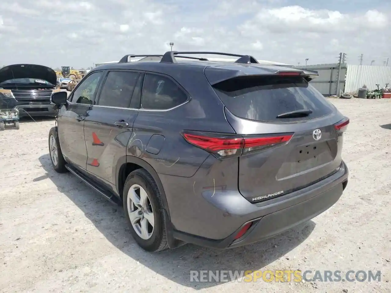 3 Photograph of a damaged car 5TDCZRBH9LS519320 TOYOTA HIGHLANDER 2020