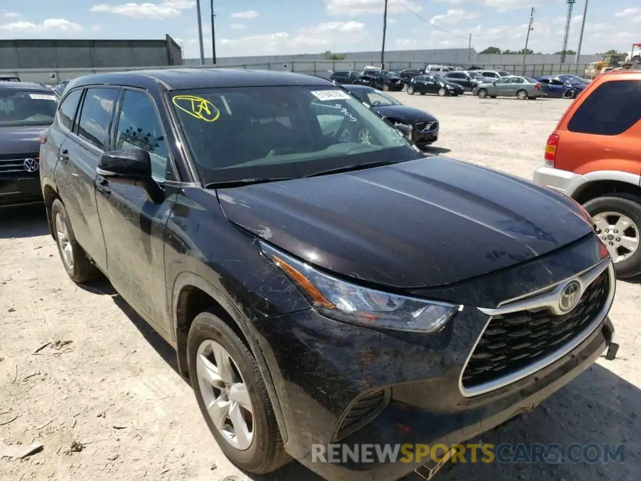 1 Photograph of a damaged car 5TDCZRBHXLS016069 TOYOTA HIGHLANDER 2020