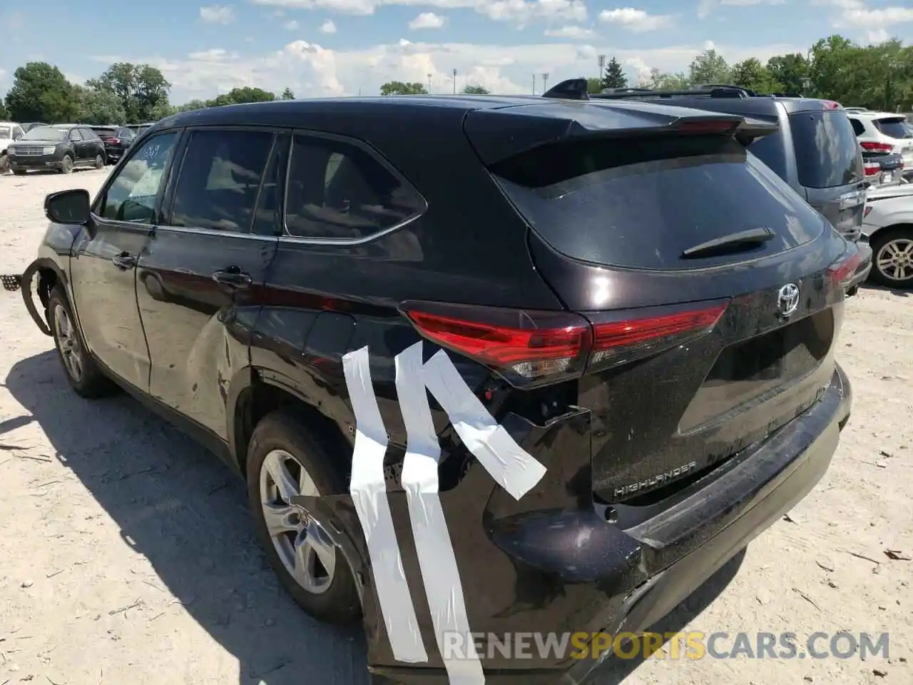 3 Photograph of a damaged car 5TDCZRBHXLS016069 TOYOTA HIGHLANDER 2020