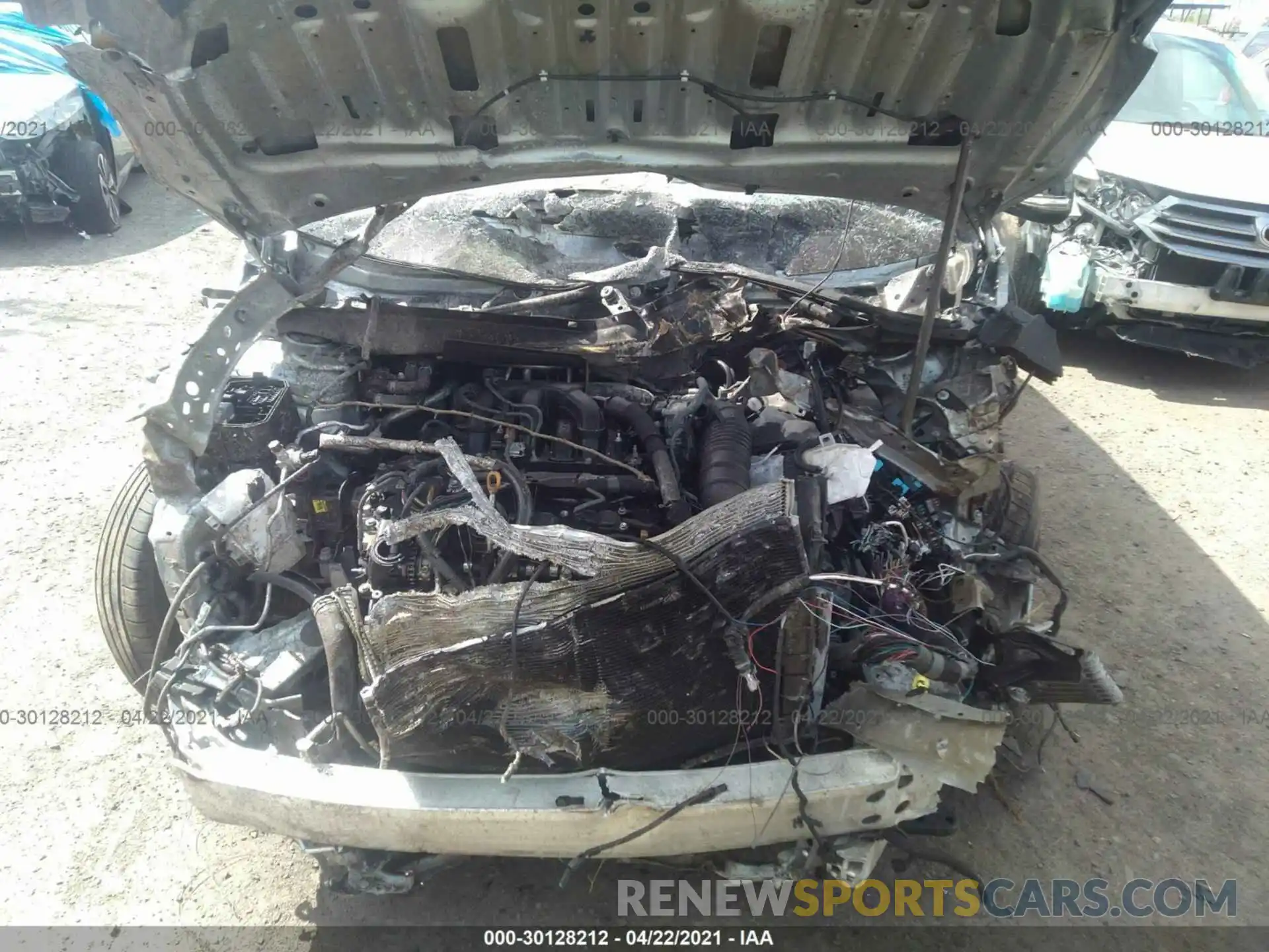 10 Photograph of a damaged car 5TDCZRBHXLS051596 TOYOTA HIGHLANDER 2020