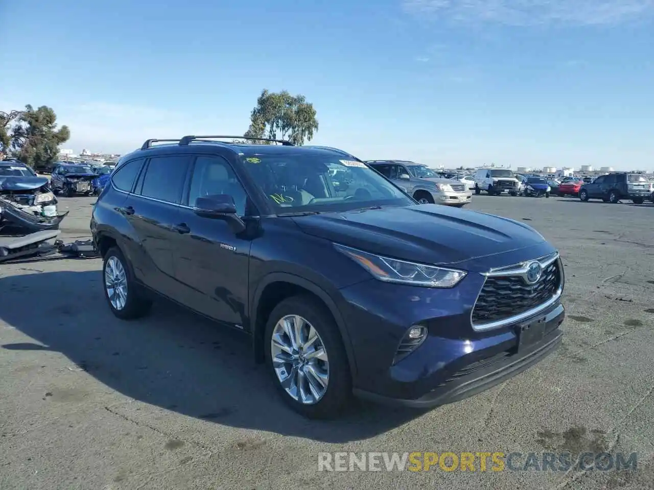 1 Photograph of a damaged car 5TDDBRCH1LS005713 TOYOTA HIGHLANDER 2020