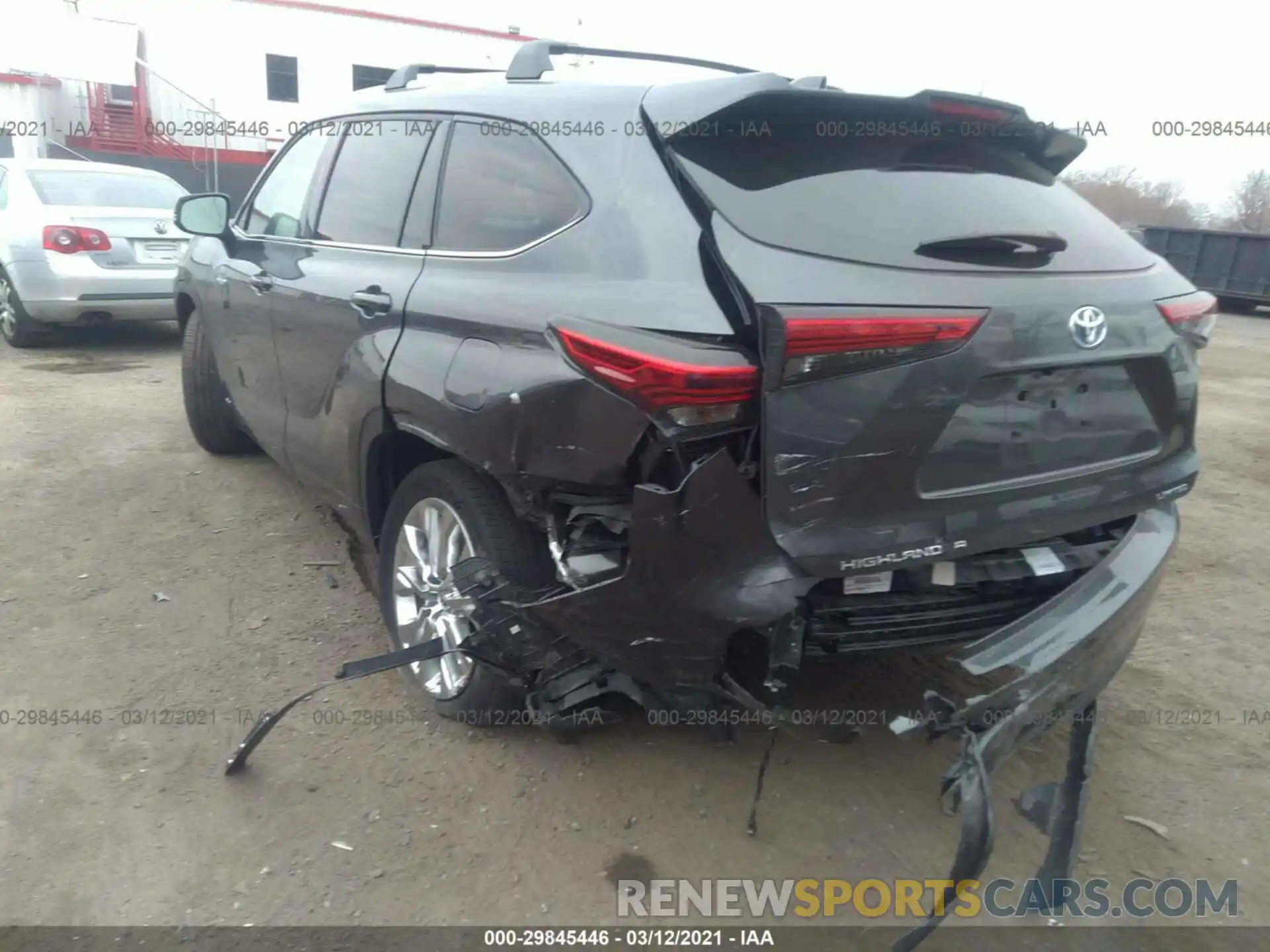 3 Photograph of a damaged car 5TDDBRCH5LS009490 TOYOTA HIGHLANDER 2020